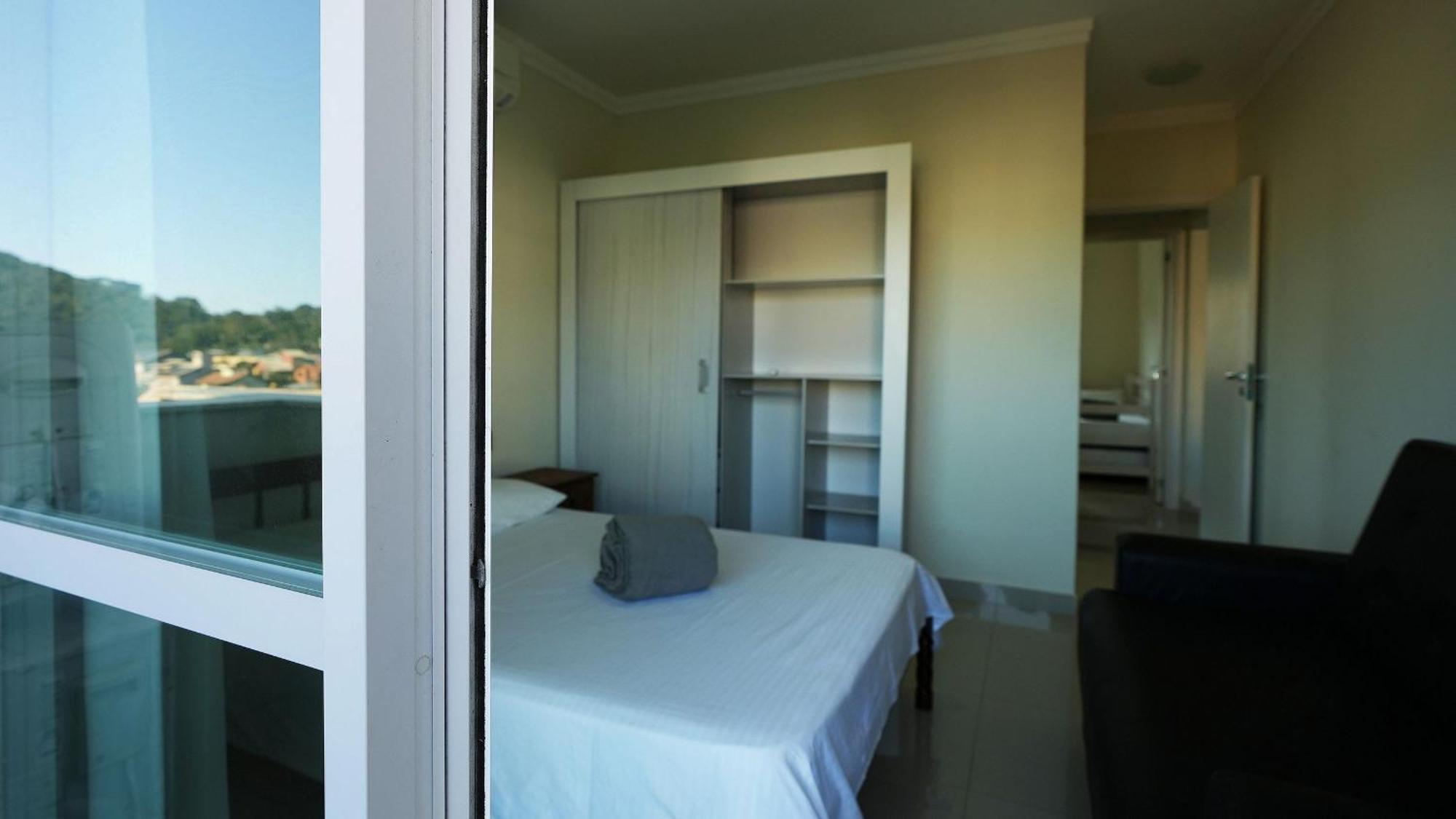 Edificio Costa Mar - Centro De Bombinhas Apartment Екстериор снимка